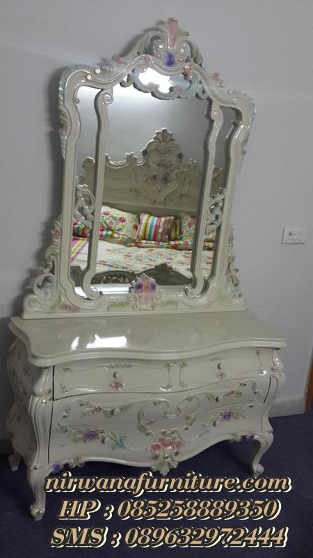 Meja Rias Ukir Model Rococo