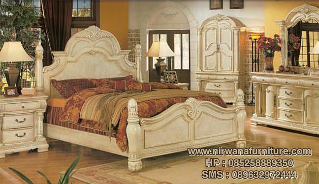Model Tempat Tidur Ukiran Mewah