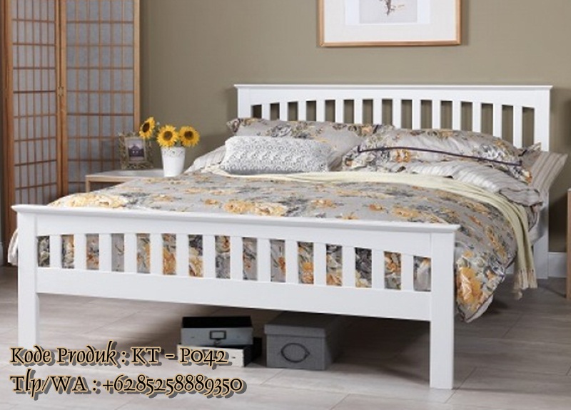 tempat tidur minimalis jati