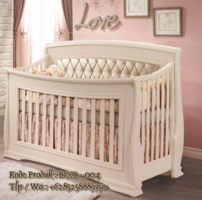 tempat tidur bayi