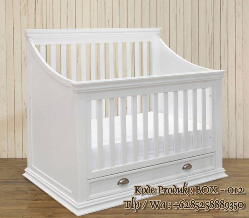 tempat tidur bayi
