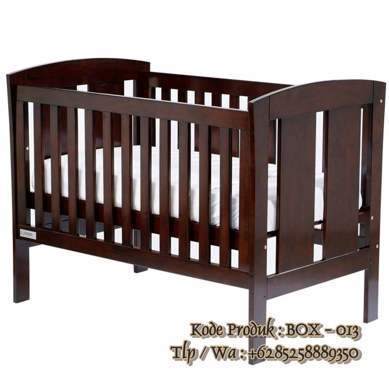 tempat tidur bayi