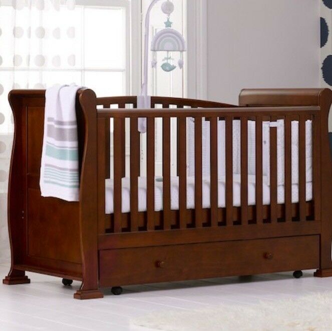 tempat tidur bayi minimalis kayu jati