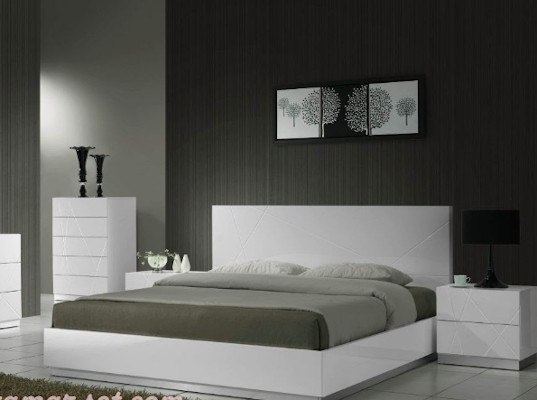 tempat tidur pengantin minimalis putih 4